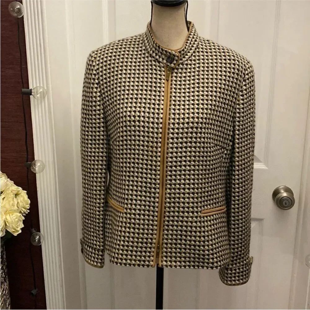 Louis Feraud Black and Cream Houndstooth Blazer, US12